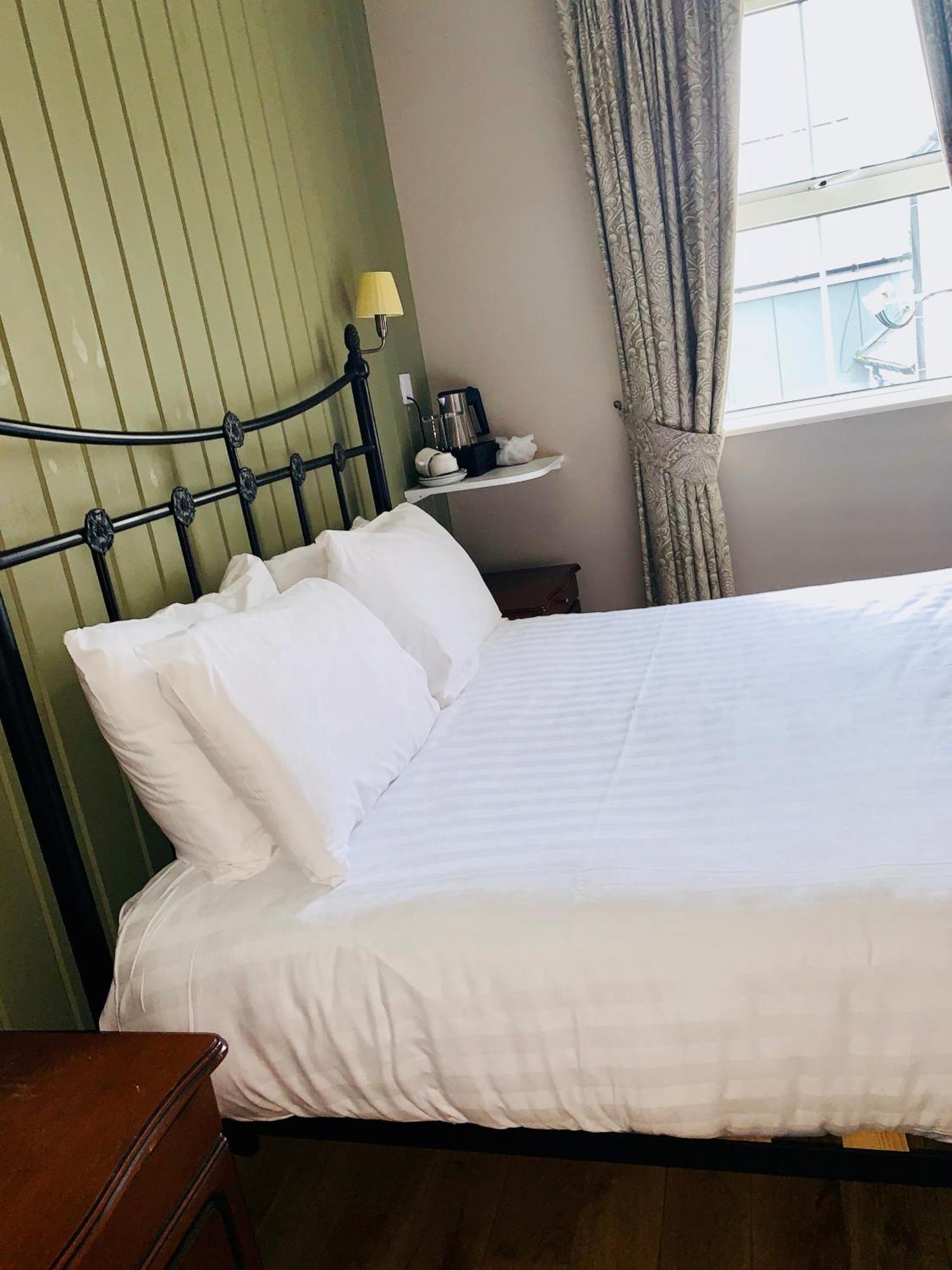 The Highlands Hotel Glenties Δωμάτιο φωτογραφία